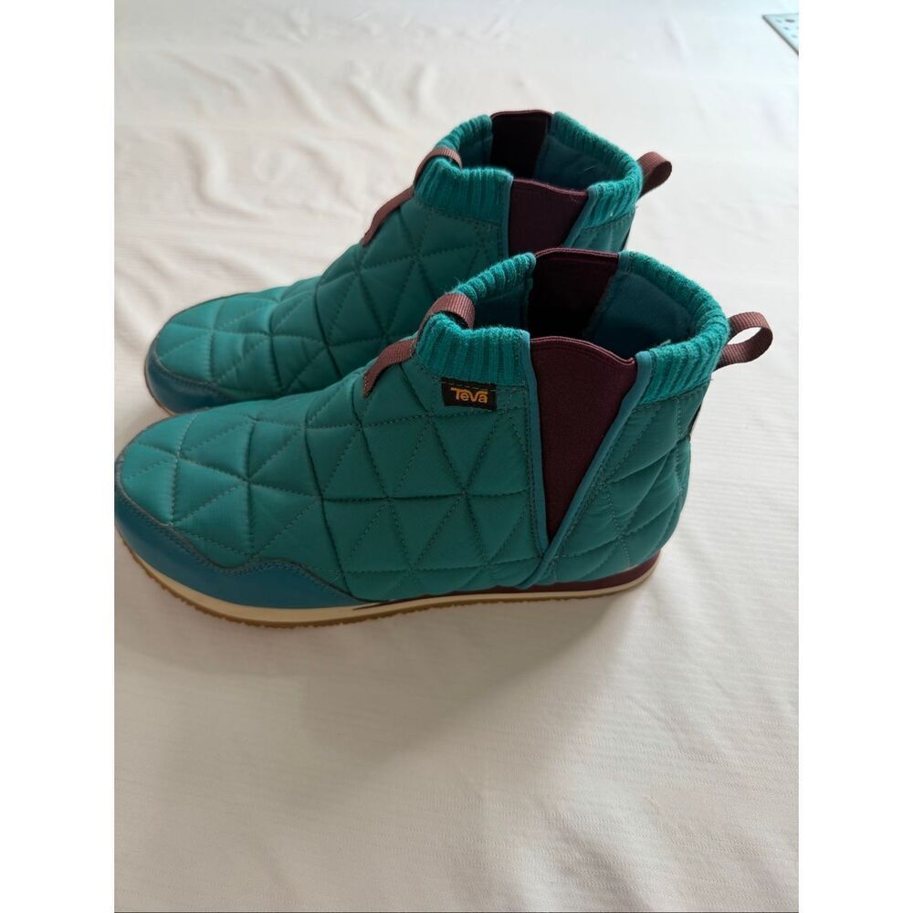 Teva Women’s Pull On Ember Mid Shoes Size 10